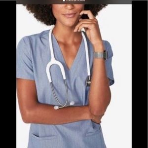 Casma 3 pocket scrub top in heather indigo